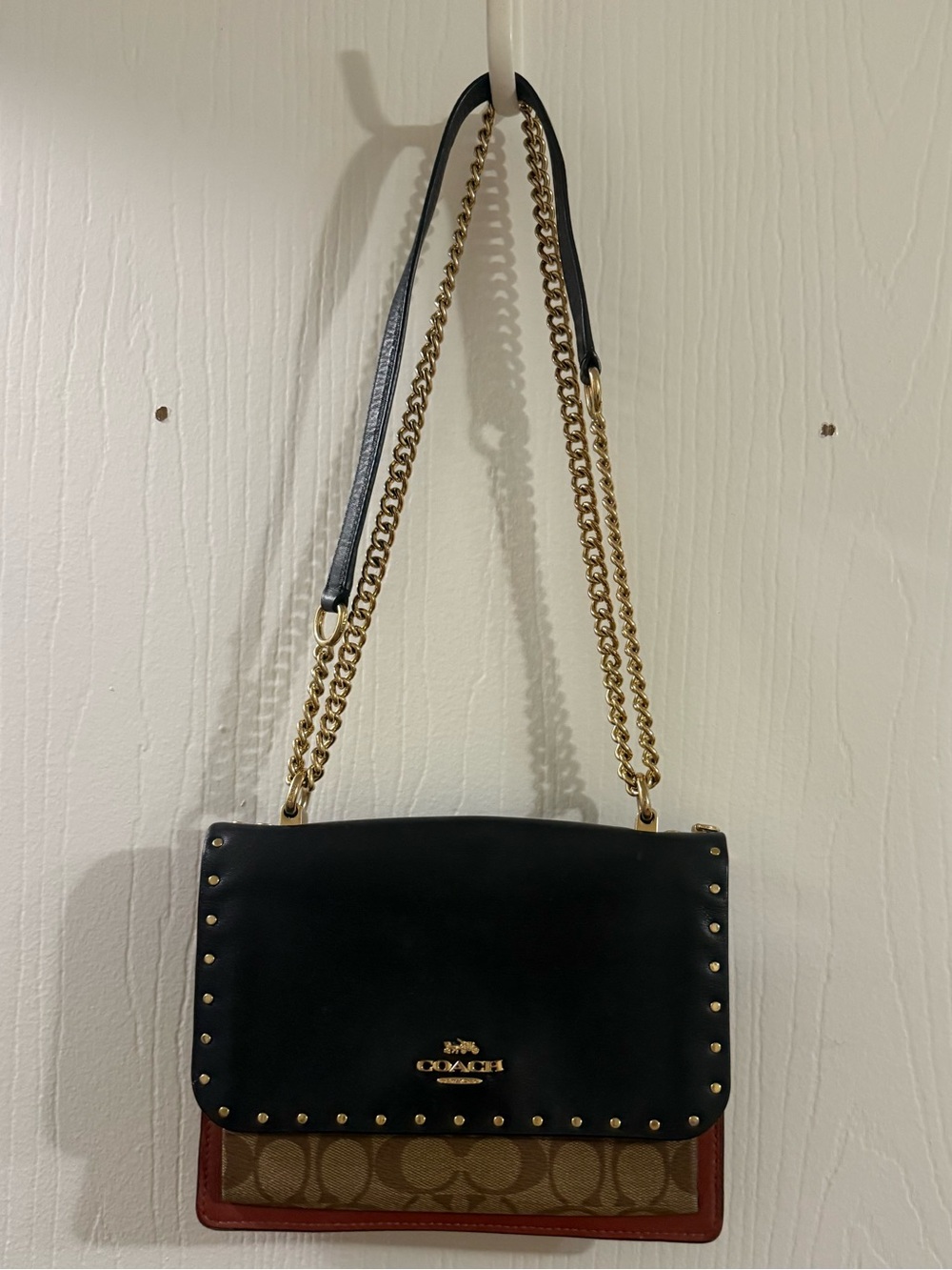 Coach outlet Black, Brown & Tan Signature Chain Shoulder Bag